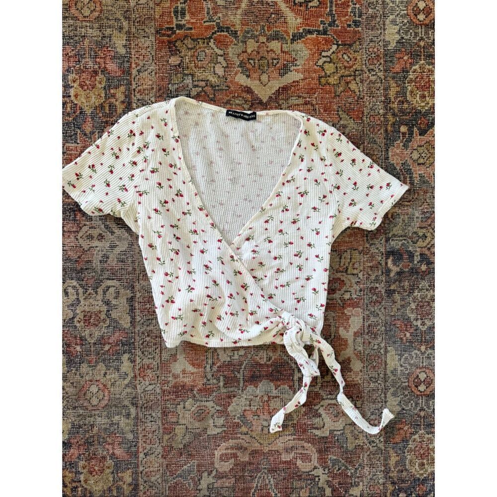 Brandy Melville Rae Floral Thermal Wrap Short Sleeve Top - Picture 2 of 5